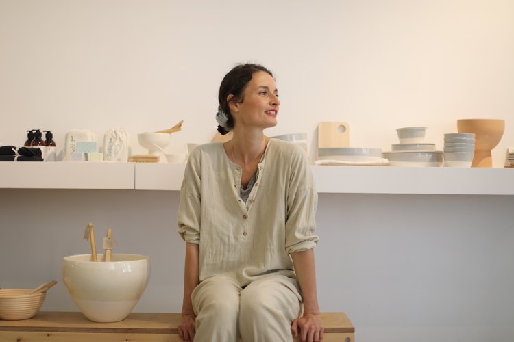You are currently viewing Miriam Cernuda: “They are ceramic although it sounds like a forest.”