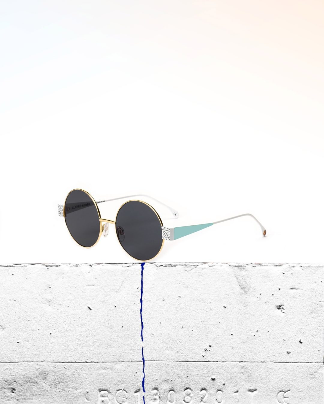 Gold and blue sunglasses Iris